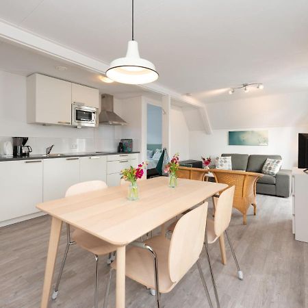 Quaint Apartment In Schoorl Near Tennis Court エクステリア 写真