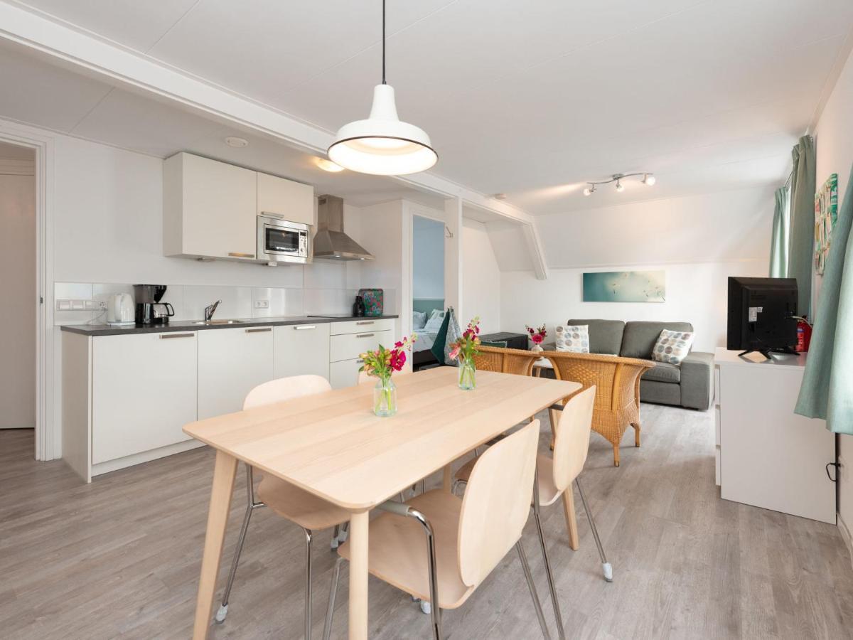 Quaint Apartment In Schoorl Near Tennis Court エクステリア 写真