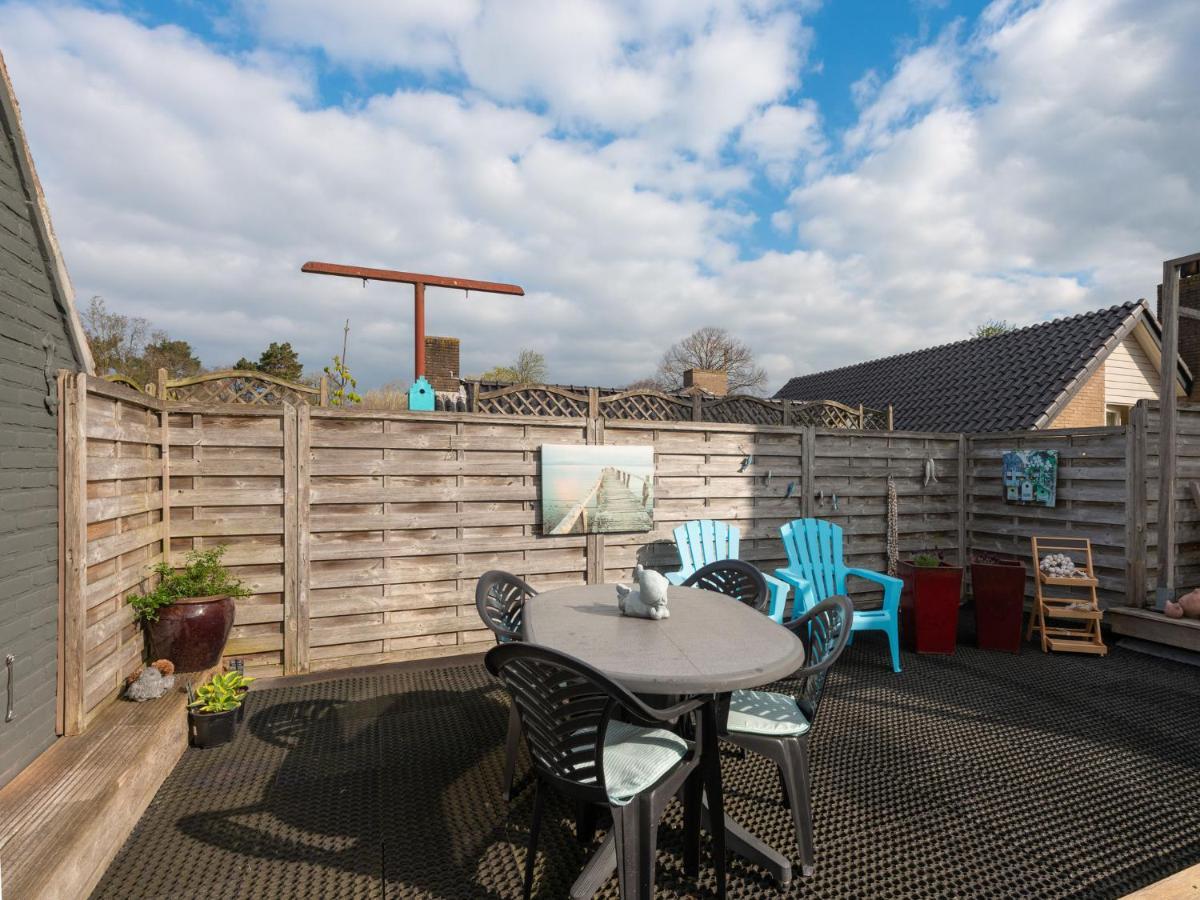 Quaint Apartment In Schoorl Near Tennis Court エクステリア 写真