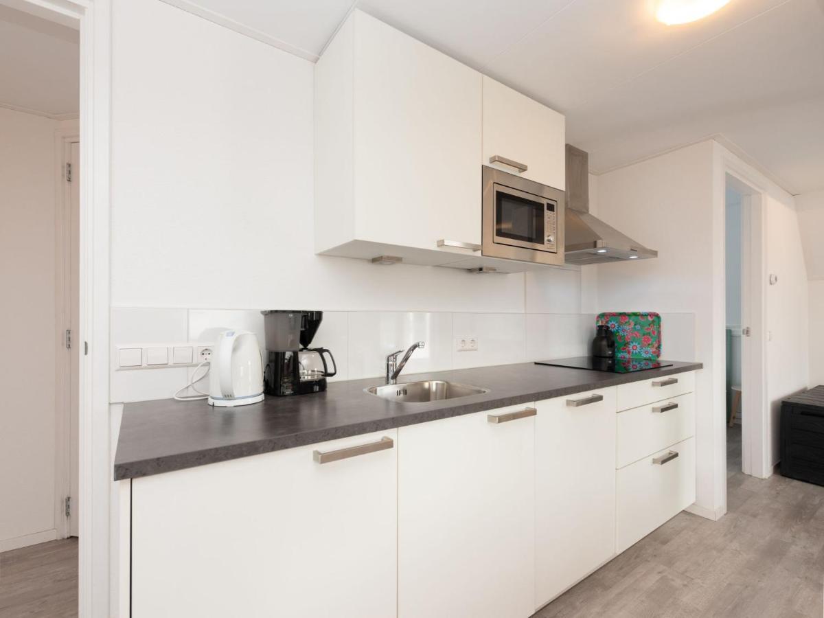 Quaint Apartment In Schoorl Near Tennis Court エクステリア 写真
