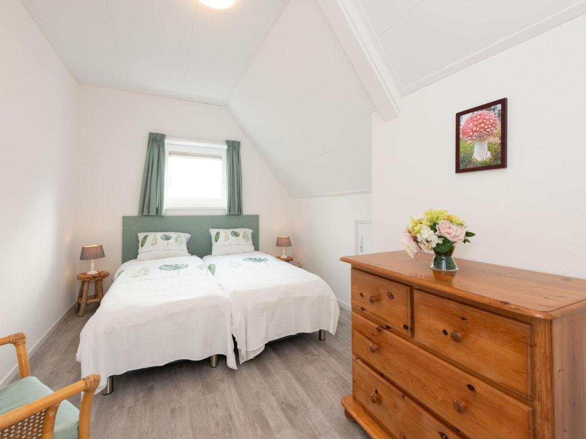 Quaint Apartment In Schoorl Near Tennis Court エクステリア 写真